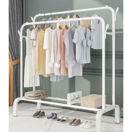 Почему магазин стоковой одежды становится всё более востребованным