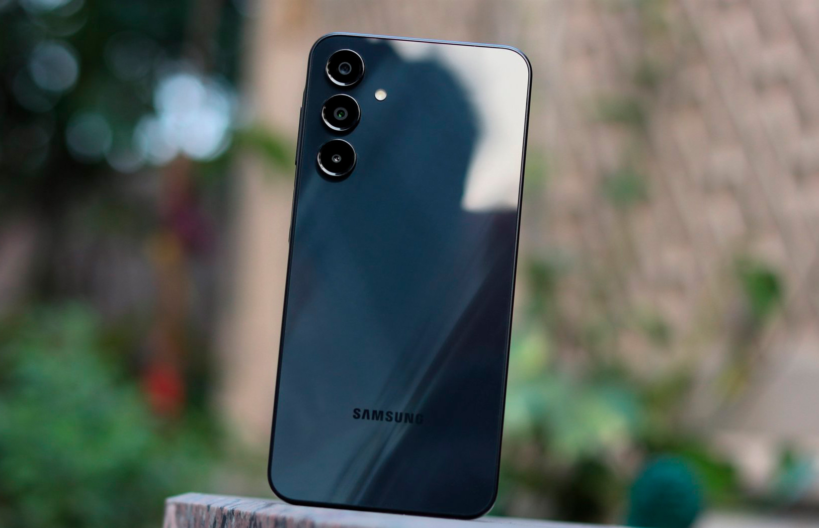 Не купуйте смартфон, поки не порівняєте Samsung A27 та Samsung A57 5G